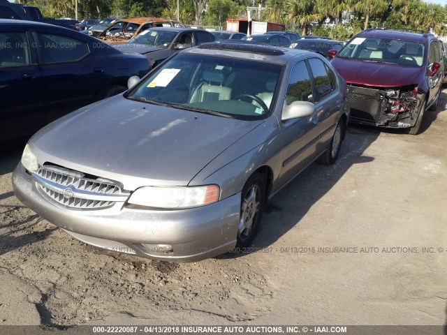 1N4DL01A01C148624 - 2001 NISSAN ALTIMA GXE/GLE/SE SILVER photo 2