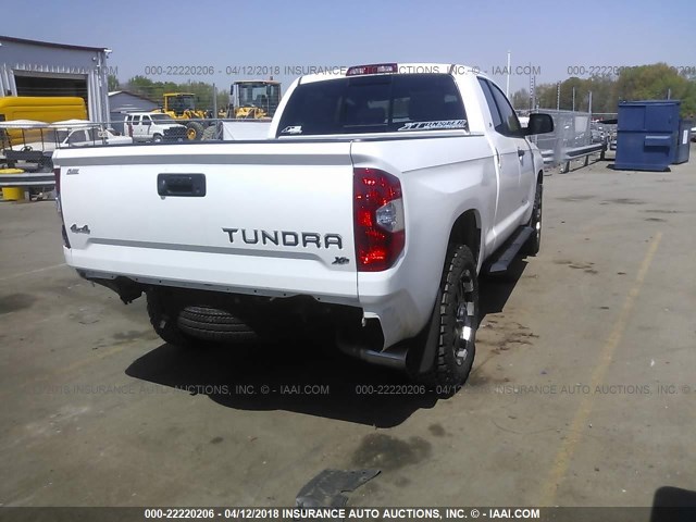 5TFUW5F16FX419323 - 2015 TOYOTA TUNDRA DOUBLE CAB SR/SR5 WHITE photo 4