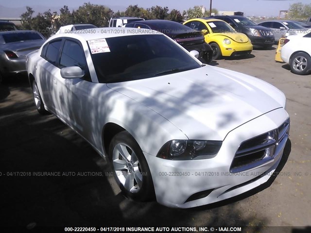 2B3CL3CG5BH553824 - 2011 DODGE CHARGER WHITE photo 1