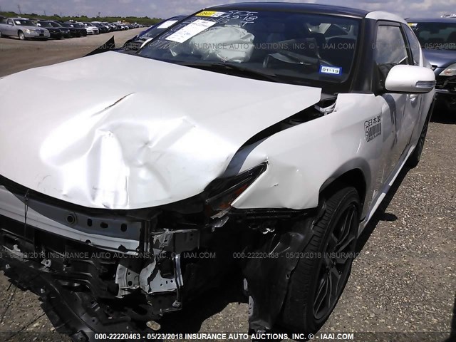 JTKJF5C71GJ017704 - 2016 TOYOTA SCION TC 白色 照片 2