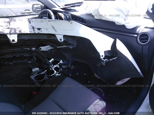 JTKJF5C71GJ017704 - 2016 TOYOTA SCION TC 白色 照片 5