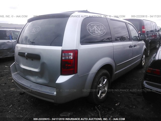 2D8HN44H88R605916 - 2008 DODGE GRAND CARAVAN SE SILVER photo 4