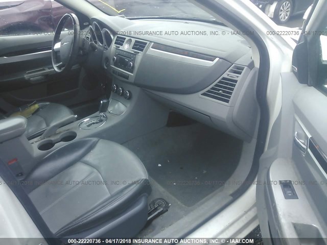 1C3LC66M78N278530 - 2008 CHRYSLER SEBRING LIMITED WHITE photo 5