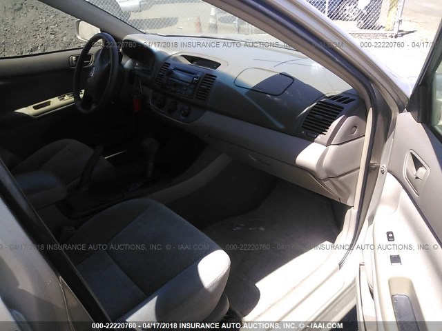 4T1BE30K82U505630 - 2002 TOYOTA CAMRY LE/XLE/SE TAN photo 5