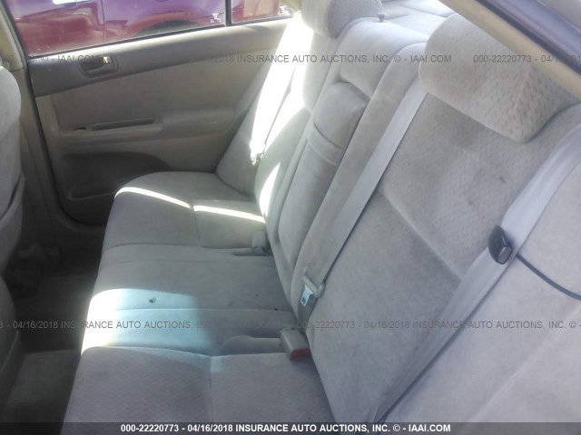 4T1BF32K52U019125 - 2002 TOYOTA CAMRY LE/XLE/SE ბეჟი ფოტო 8