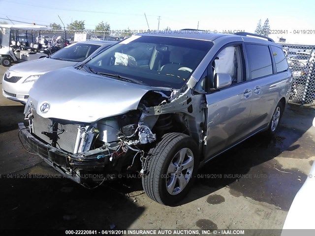 5TDKK3DC9BS082996 - 2011 TOYOTA SIENNA LE SILVER photo 2