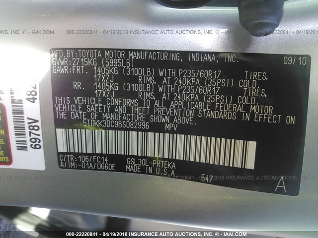 5TDKK3DC9BS082996 - 2011 TOYOTA SIENNA LE SILVER photo 9