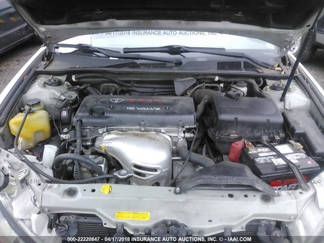 JTDBE32K320033099 - 2002 TOYOTA CAMRY LE/XLE/SE SILVER photo 10