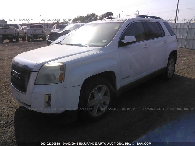 2CTALUEC4B6363082 - 2011 GMC TERRAIN SLT WHITE photo 2