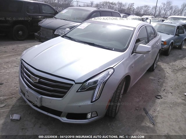 2G61M5S36J9142523 - 2018 CADILLAC XTS LUXURY SILVER photo 2