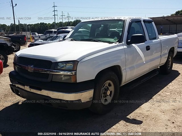 1GCEC19X04Z332136 - 2004 CHEVROLET SILVERADO C1500 WHITE photo 2