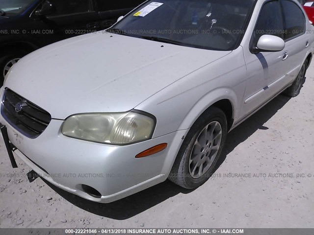 JN1CA31D3YT748963 - 2000 NISSAN MAXIMA GLE/GXE/SE WHITE photo 6