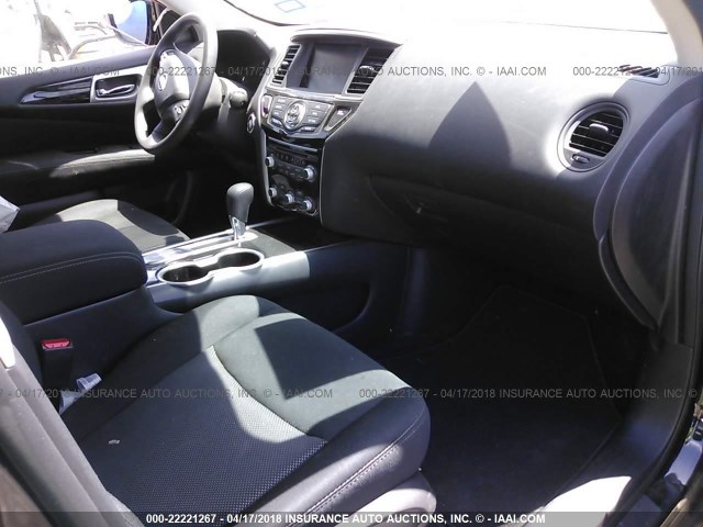 5N1DR2MNXHC657449 - 2017 NISSAN PATHFINDER S/SV/SL/PLATINUM 黑色 照片 5