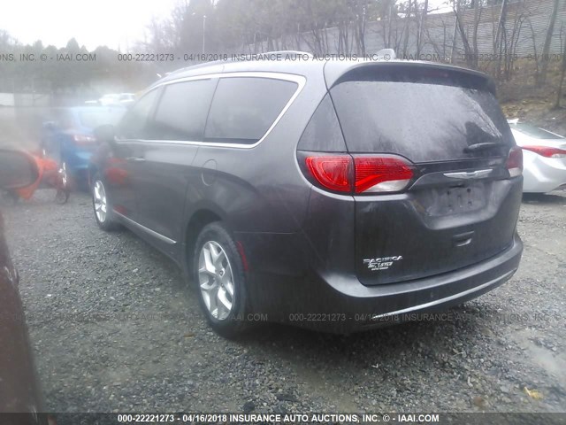 2C4RC1BG4HR553539 - 2017 CHRYSLER PACIFICA TOURING L GRAY photo 3