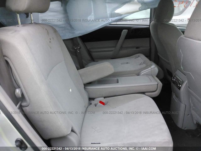 5TDZA3EH3DS038846 - 2013 TOYOTA HIGHLANDER PLUS SILVER photo 8