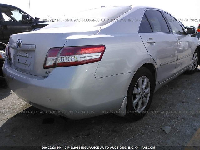4T1BF3EK7AU087694 - 2010 TOYOTA CAMRY SE/LE/XLE 灰色 照片 4