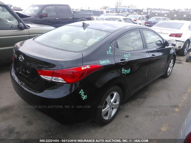 5NPDH4AE7BH005570 - 2011 HYUNDAI ELANTRA GLS/LIMITED GREEN photo 4