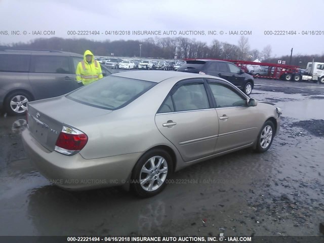 4T1BE30K55U406218 - 2005 TOYOTA CAMRY LE/XLE/SE ოქროსფერი ფოტო 4