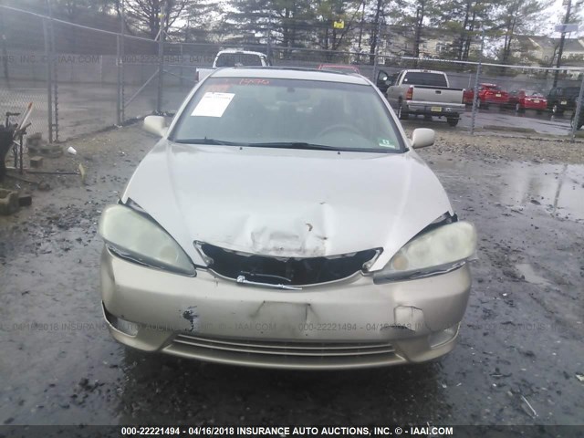 4T1BE30K55U406218 - 2005 TOYOTA CAMRY LE/XLE/SE ოქროსფერი ფოტო 6