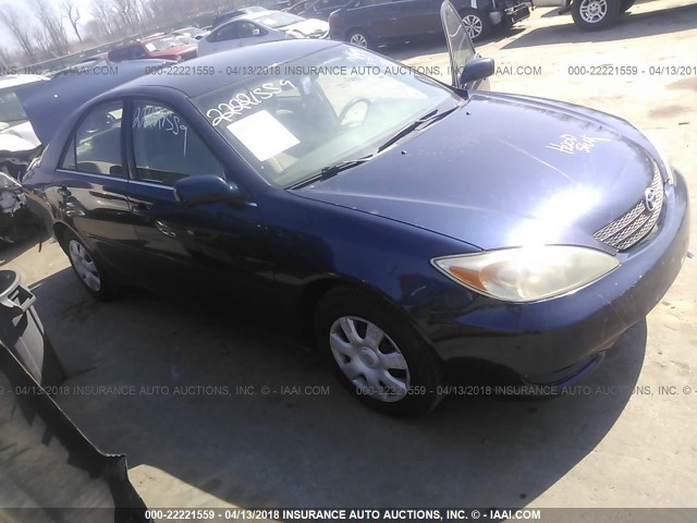 4T1BE32K72U533299 - 2002 TOYOTA CAMRY LE/XLE/SE ლურჯი ფოტო 1