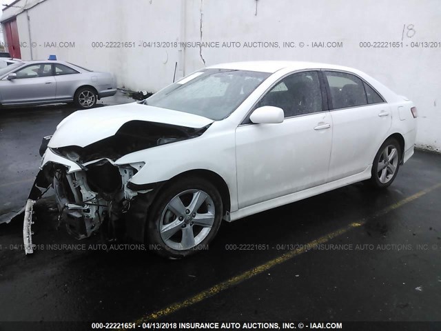 4T1BF3EK9AU514924 - 2010 TOYOTA CAMRY SE/LE/XLE 白色 照片 2