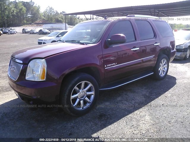 1GKFK63897J150769 - 2007 GMC YUKON DENALI MAROON photo 2