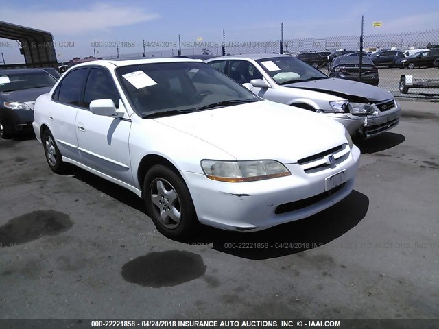 1HGCG1650XA046676 - 1999 HONDA ACCORD EX WHITE photo 1