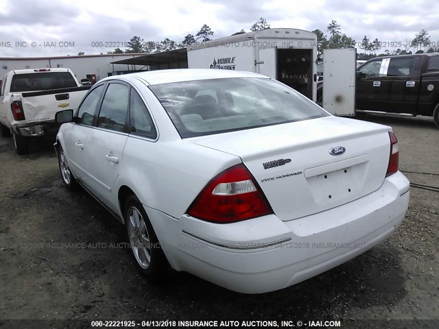 1FAHP23135G102217 - 2005 FORD FIVE HUNDRED SE WHITE photo 3