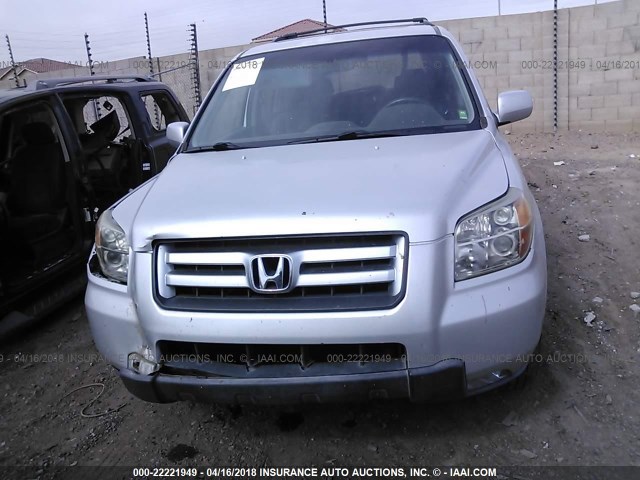 5FNYF18388B028437 - 2008 HONDA PILOT SE SILVER photo 6