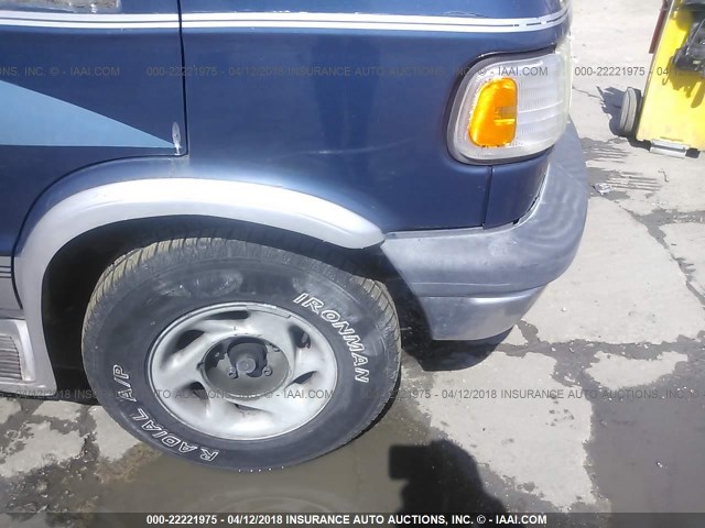 2B6HB21Y3RK539161 - 1994 DODGE RAM VAN B250 BLUE photo 6