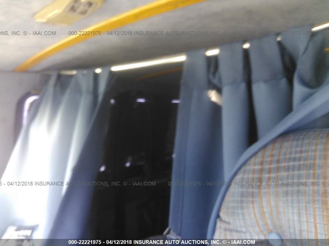 2B6HB21Y3RK539161 - 1994 DODGE RAM VAN B250 BLUE photo 8