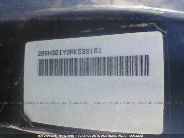 2B6HB21Y3RK539161 - 1994 DODGE RAM VAN B250 BLUE photo 9