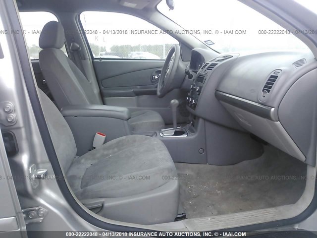 1G1ZS58F88F119245 - 2008 CHEVROLET MALIBU LS 银色 照片 5