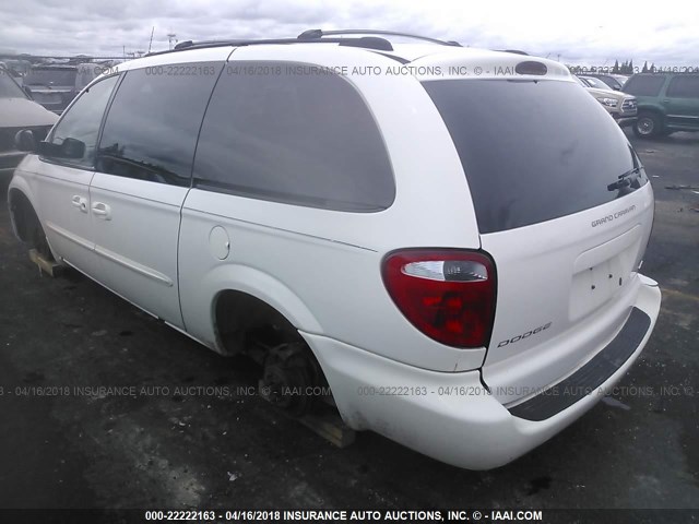 2D4GT44L83R106730 - 2003 DODGE GRAND CARAVAN SPORT WHITE photo 3