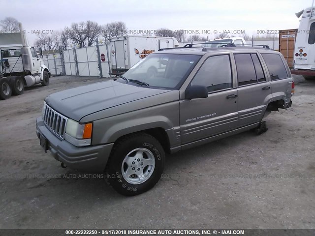 1J4GZ48S4WC168680 - 1998 JEEP GRAND CHEROKEE LAREDO/SPECIAL GRAY photo 2