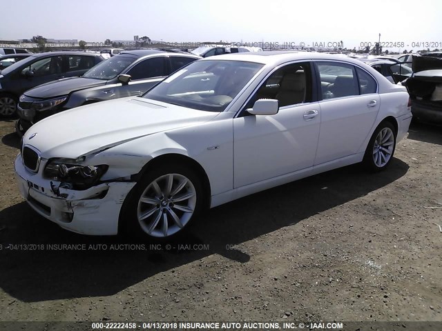 WBAHN83527DT72868 - 2007 BMW 750 WHITE photo 2