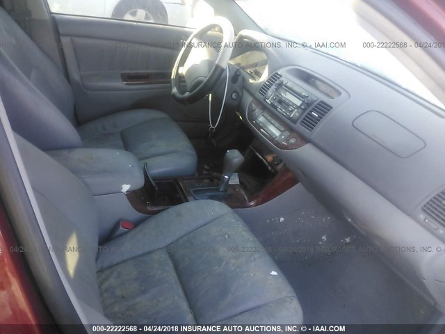 4T1BF32K25U109644 - 2005 TOYOTA CAMRY LE/XLE/SE 红色 照片 5