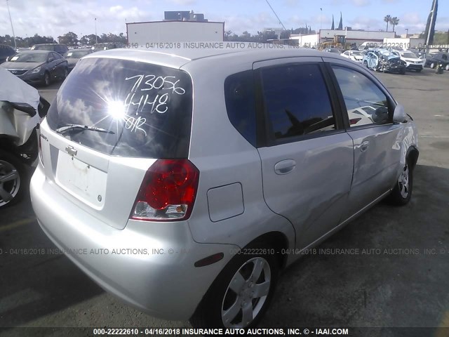KL1TD66656B671717 - 2006 CHEVROLET AVEO LS SILVER photo 4