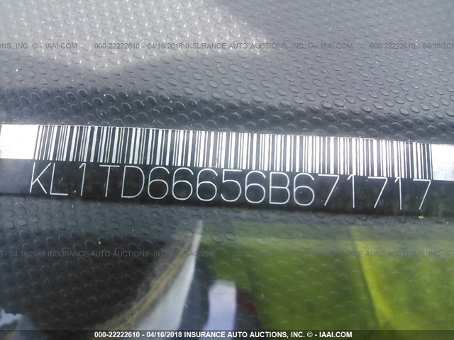 KL1TD66656B671717 - 2006 CHEVROLET AVEO LS SILVER photo 9