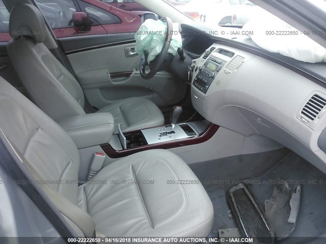 KMHFC46F78A294261 - 2008 HYUNDAI AZERA SE/LIMITED SILVER photo 5