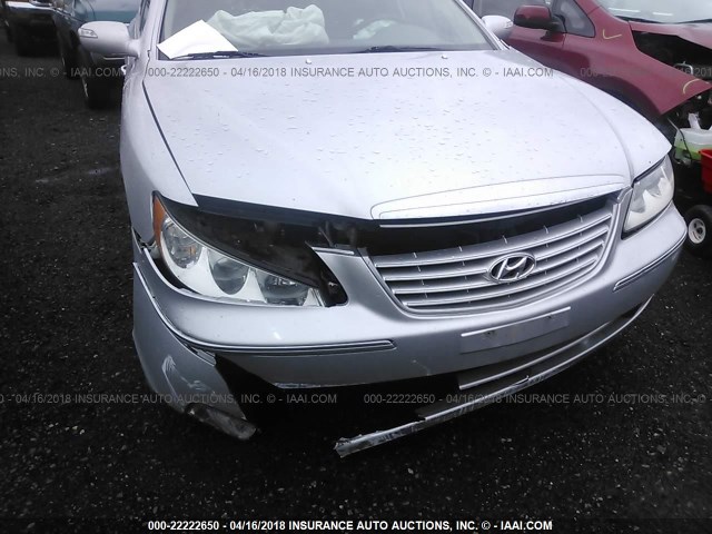 KMHFC46F78A294261 - 2008 HYUNDAI AZERA SE/LIMITED SILVER photo 6