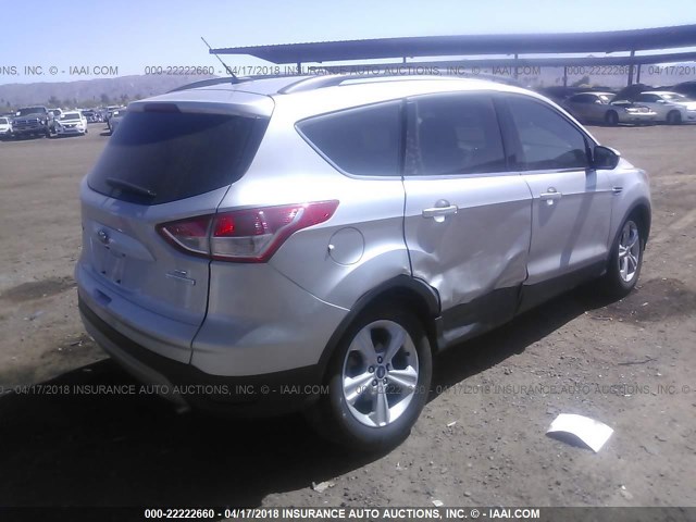 1FMCU0GX9GUC57273 - 2016 FORD ESCAPE SE SILVER photo 4