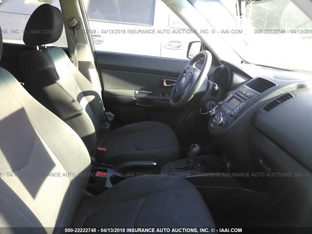 KNDJT2A52C7457129 - 2012 KIA SOUL GREEN photo 5