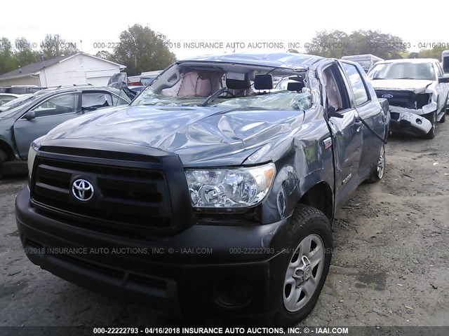 5TFRY5F13AX075376 - 2010 TOYOTA TUNDRA DOUBLE CAB SR5 GRAY photo 6