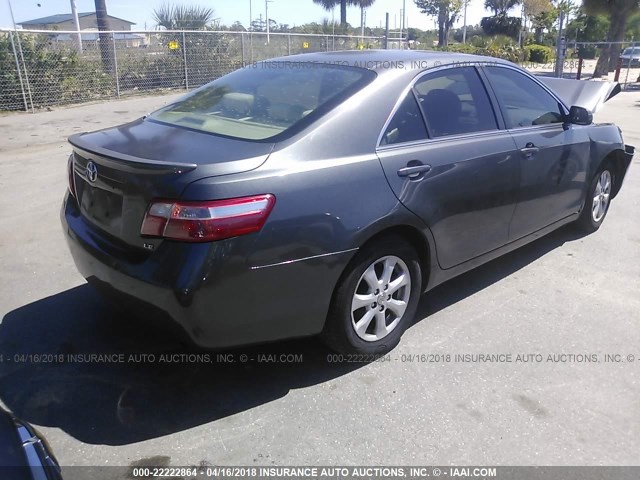 4T1BE46K57U561674 - 2007 TOYOTA CAMRY NEW GENERAT CE/LE/XLE/SE GRAY photo 4