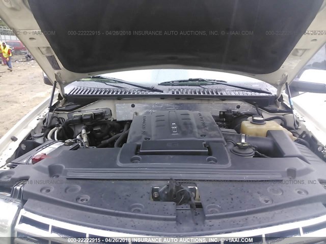 5LMFU27567LJ04554 - 2007 LINCOLN NAVIGATOR 白色 照片 10