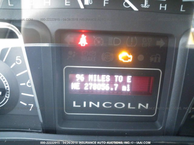 5LMFU27567LJ04554 - 2007 LINCOLN NAVIGATOR 白色 照片 7