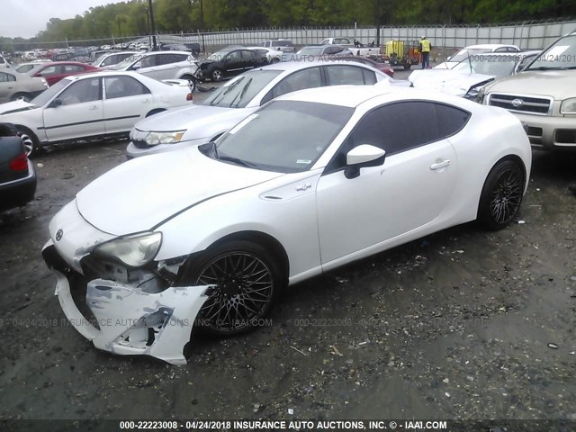 JF1ZNAA15D2705947 - 2013 TOYOTA SCION FR-S WHITE photo 2