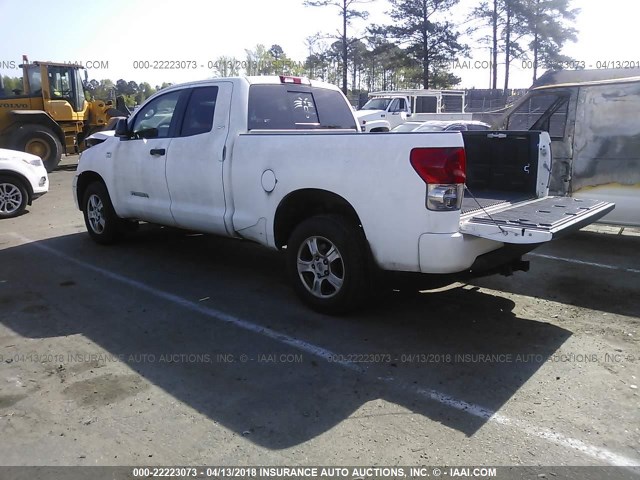 5TFRT54187X013658 - 2007 TOYOTA TUNDRA DOUBLE CAB SR5 WHITE photo 3