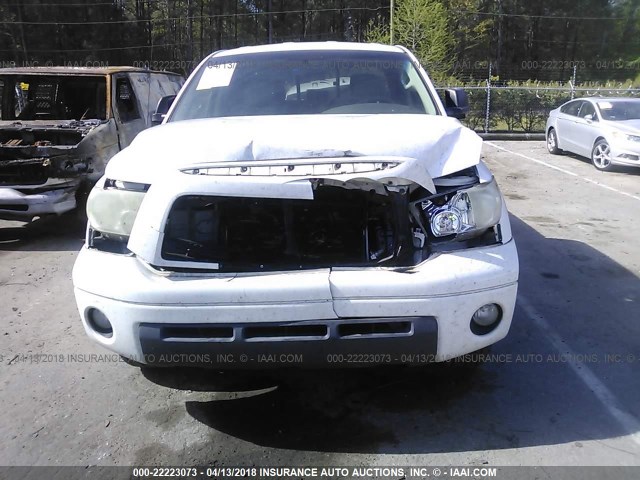 5TFRT54187X013658 - 2007 TOYOTA TUNDRA DOUBLE CAB SR5 WHITE photo 6